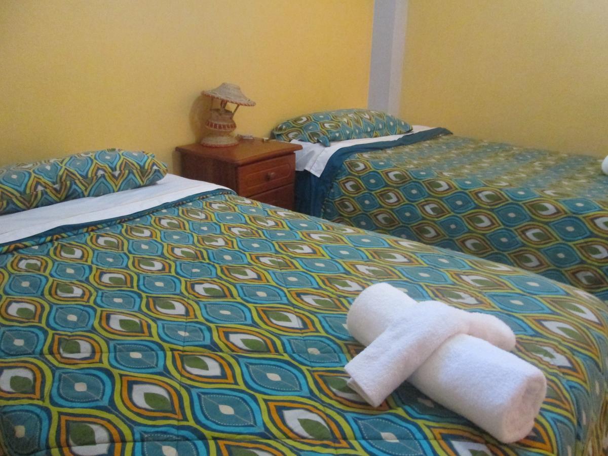 Hostal Leon Dormido Puerto Baquerizo Moreno Dış mekan fotoğraf