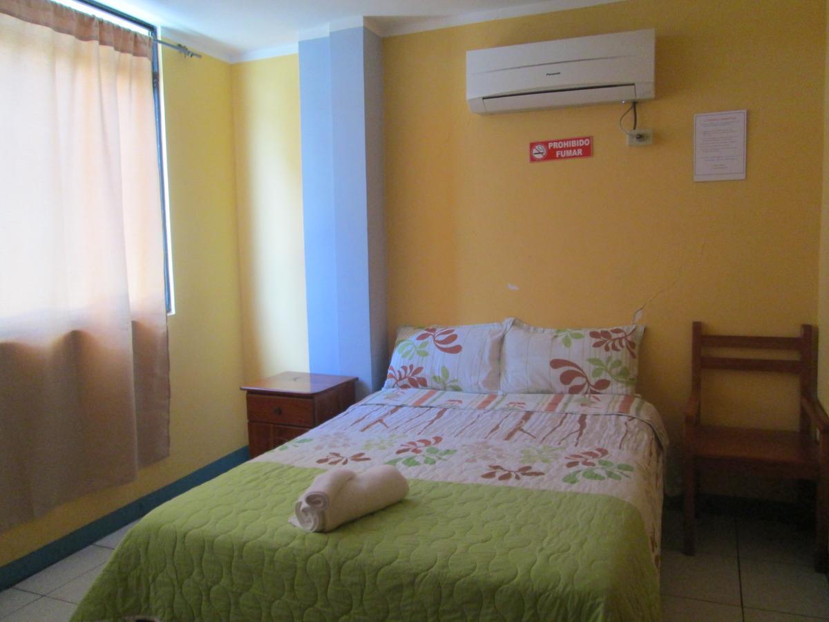 Hostal Leon Dormido Puerto Baquerizo Moreno Dış mekan fotoğraf