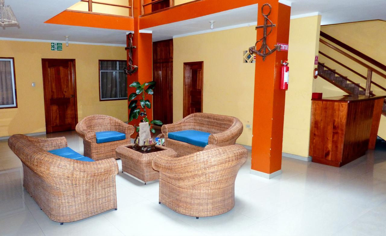 Hostal Leon Dormido Puerto Baquerizo Moreno Dış mekan fotoğraf
